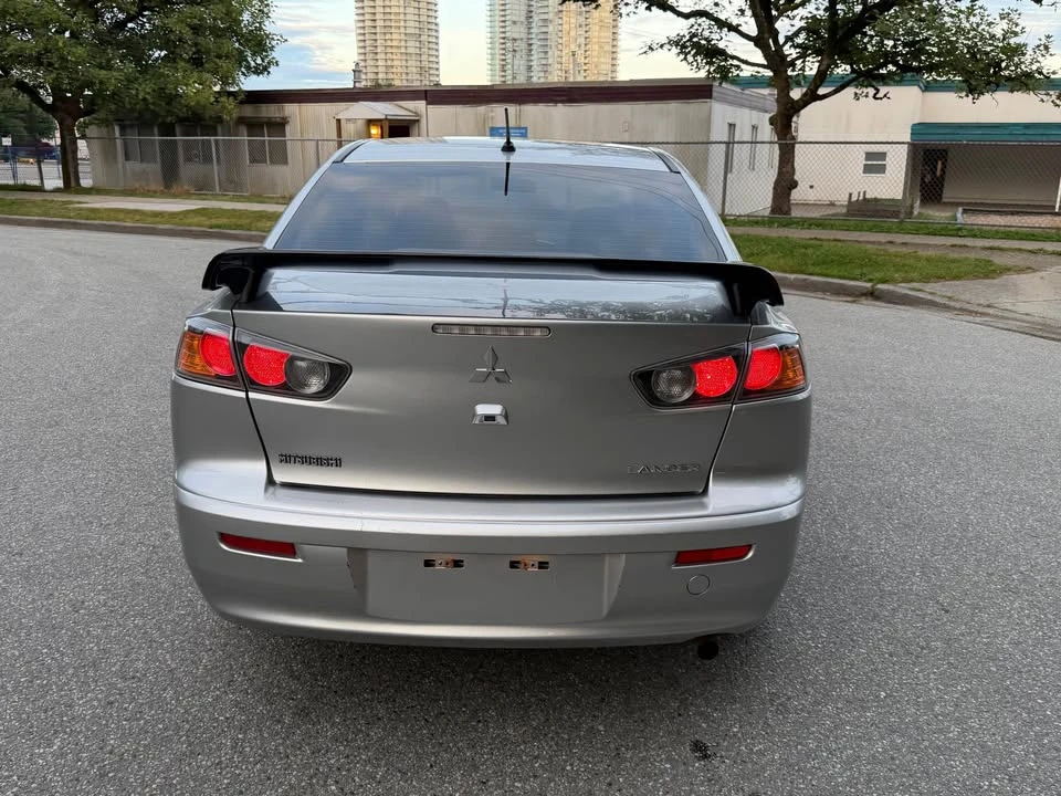 2017 Mitsubishi Lancer - Image 4 of 20