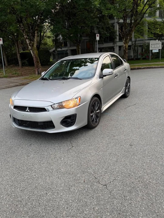 2017 Mitsubishi Lancer - Image 10 of 20
