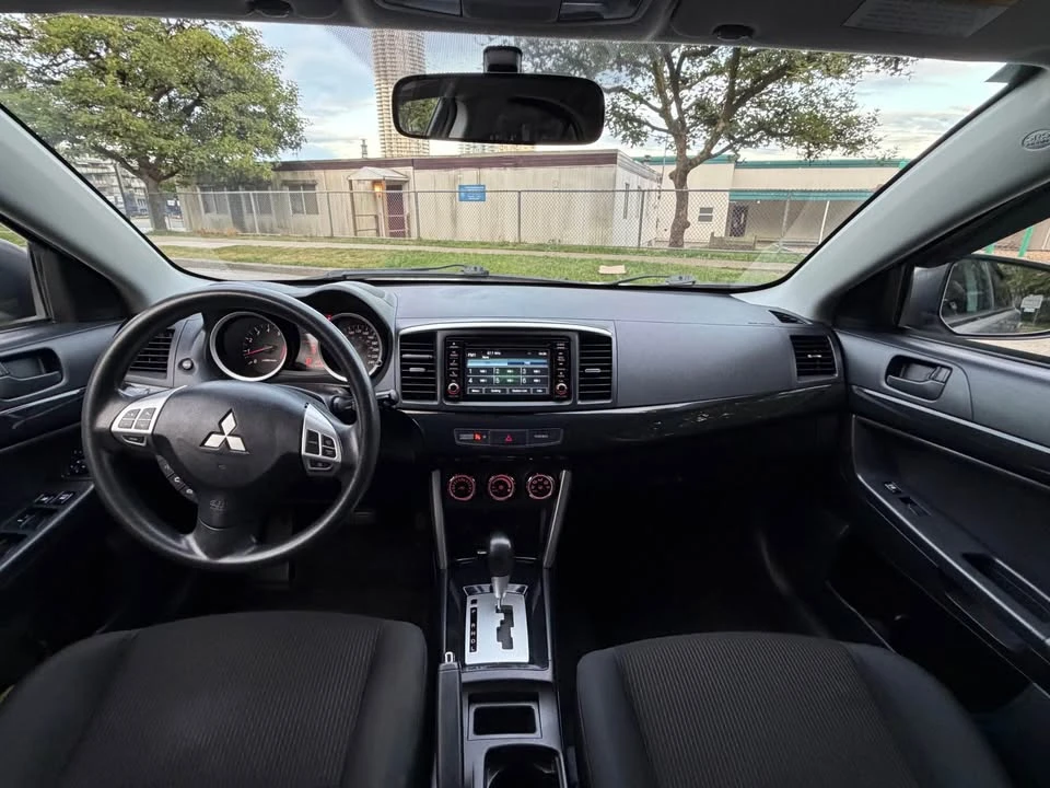 2017 Mitsubishi Lancer - Image 8 of 20