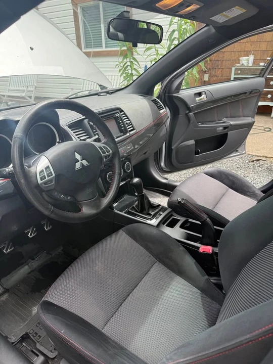 2017 Mitsubishi Lancer - Image 10 of 18