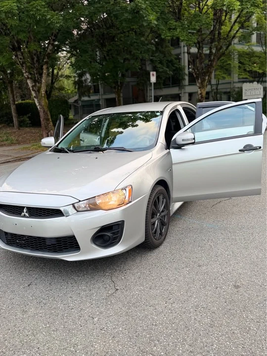 2017 Mitsubishi Lancer - Image 15 of 20