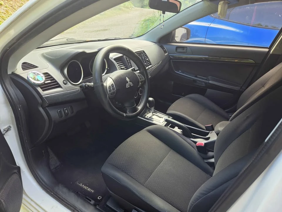 2017 Mitsubishi Lancer - Image 5 of 5
