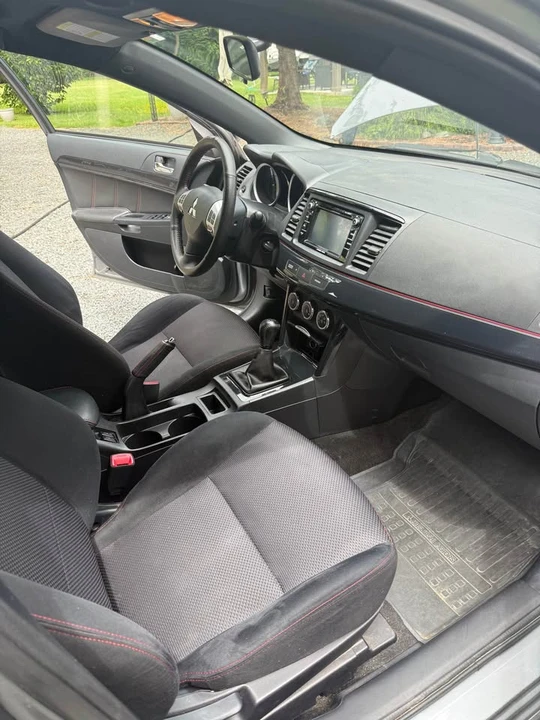 2017 Mitsubishi Lancer - Image 12 of 18