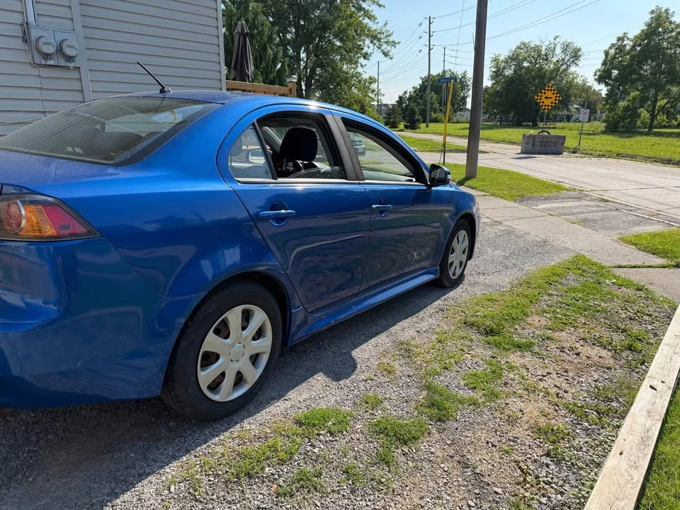 2017 Mitsubishi Lancer 10th Gen - Image 4 of 11