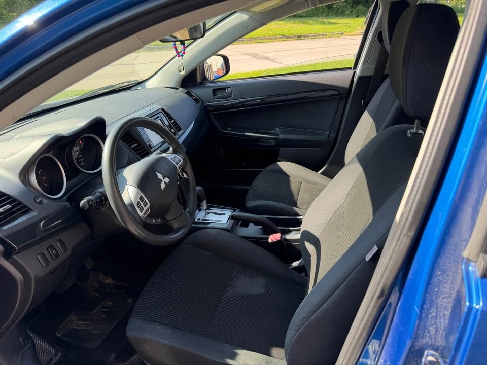 2017 Mitsubishi Lancer 10th Gen - Image 7 of 11