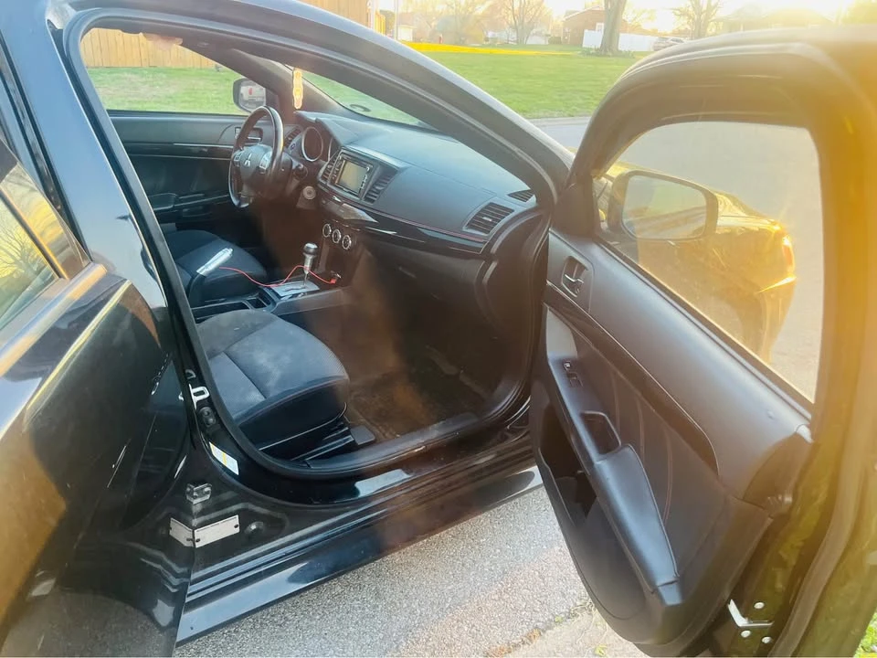 2017 Mitsubishi Lancer 10th Gen - Image 5 of 10