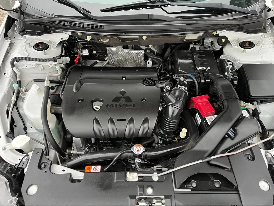2017 Mitsubishi Lancer 10th Gen - Image 15 of 19