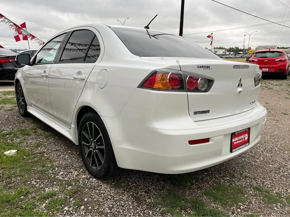 2017 Mitsubishi Lancer 10th Gen - Image 5 of 19