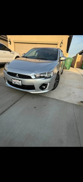 2017 Mitsubishi Lancer - Image 8 of 15