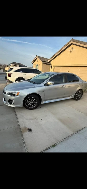 2017 Mitsubishi Lancer - Image 2 of 15