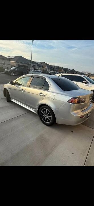 2017 Mitsubishi Lancer - Image 5 of 15