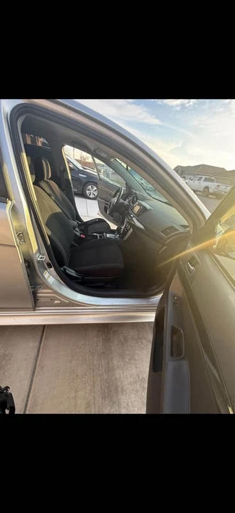 2017 Mitsubishi Lancer - Image 10 of 15