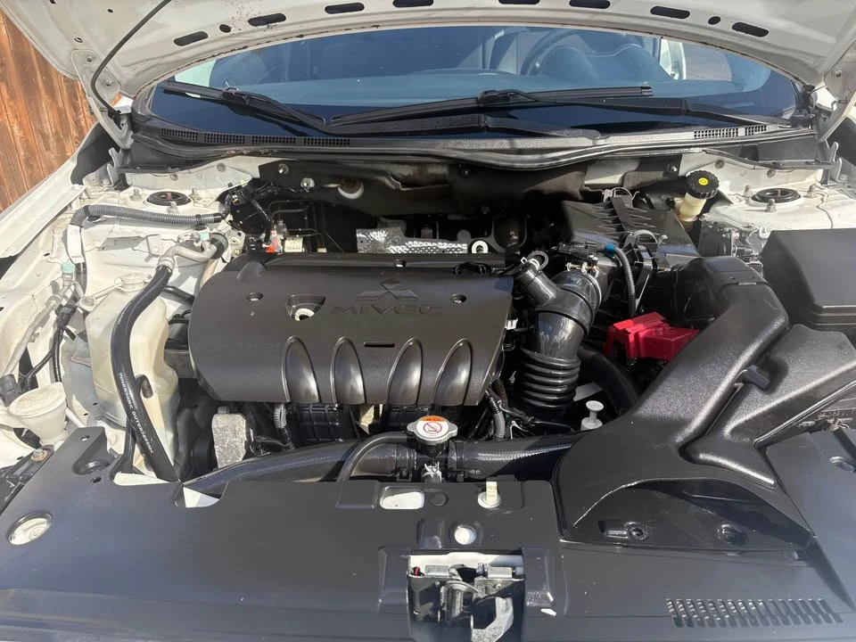 2017 Mitsubishi Lancer 10th Gen - Image 8 of 11