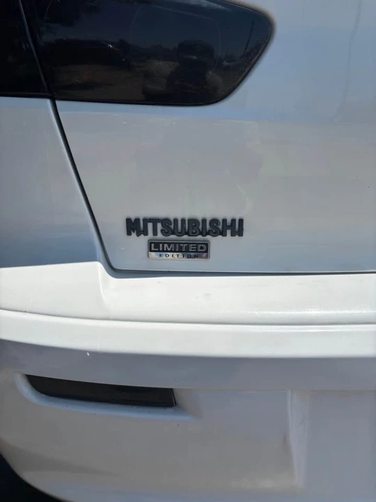 2017 Mitsubishi Lancer 10th Gen - Image 9 of 10