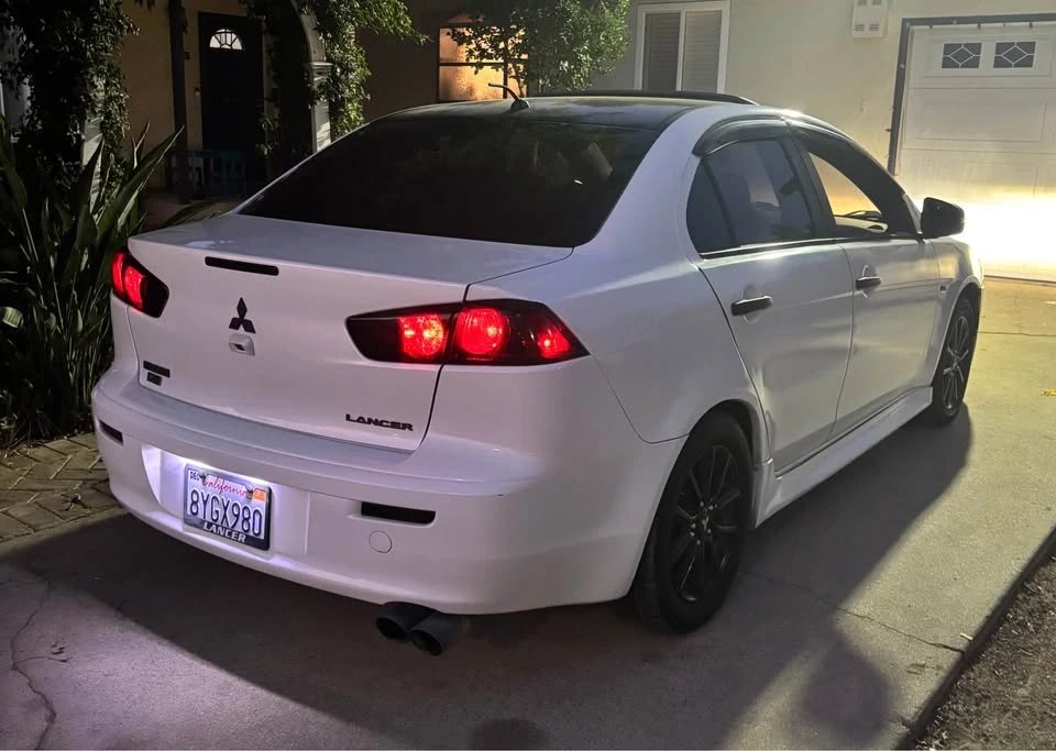 2017 Mitsubishi Lancer 10th Gen - Image 3 of 10