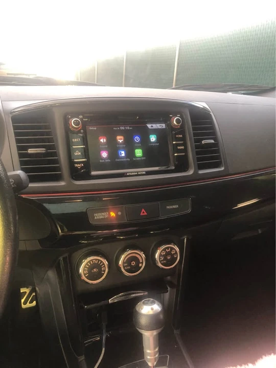 2017 Mitsubishi Lancer 10th Gen - Image 5 of 10