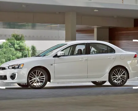 2017 Mitsubishi Lancer ES Sedan 4D