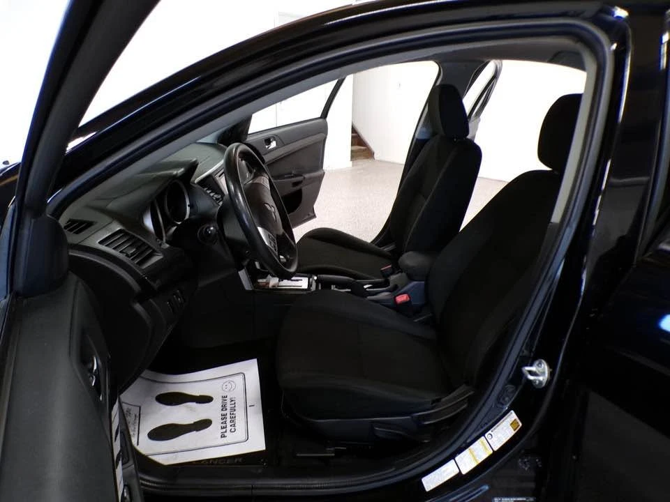 2017 Mitsubishi Lancer 10th Gen - Image 4 of 7