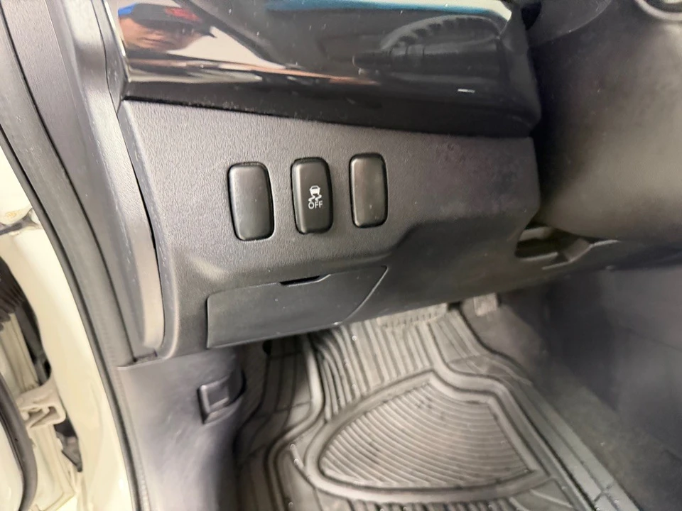 2017 Mitsubishi Lancer 10th Gen - Image 13 of 21
