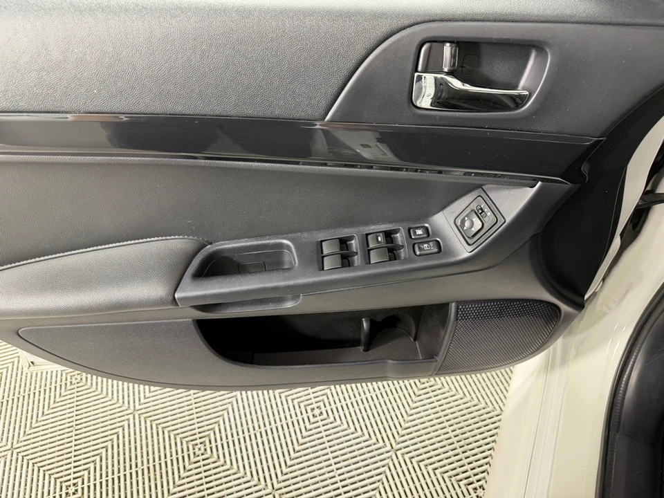 2017 Mitsubishi Lancer 10th Gen - Image 11 of 21