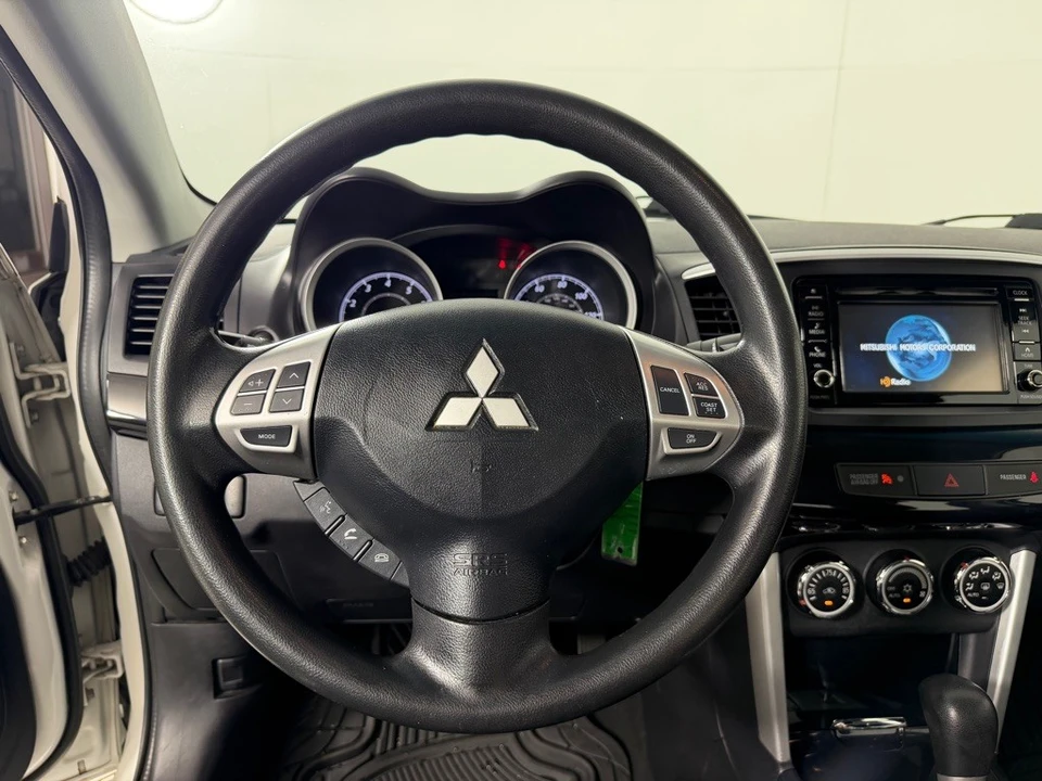 2017 Mitsubishi Lancer 10th Gen - Image 14 of 21