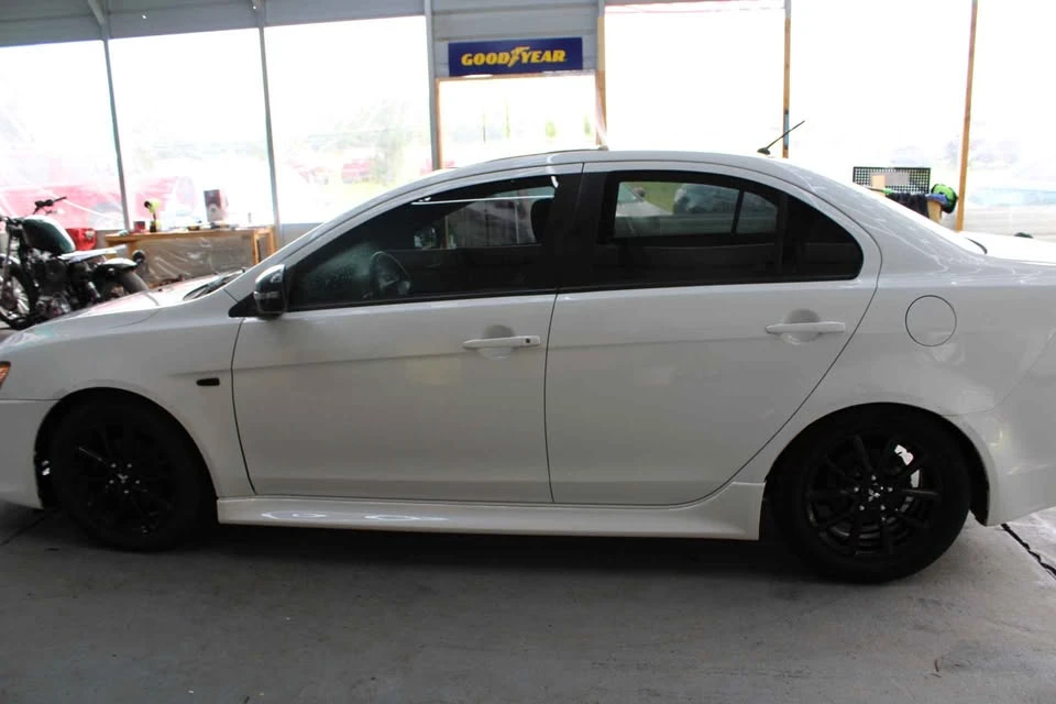 2017 Mitsubishi Lancer 9th Gen - Image 8 of 21