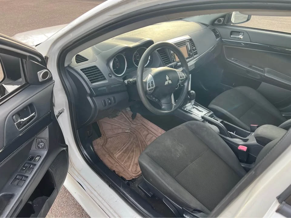 2017 Mitsubishi Lancer 10th Gen - Image 7 of 9
