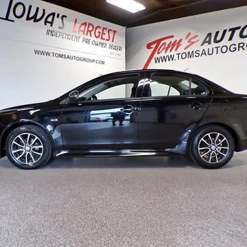 2017 Mitsubishi Lancer ES