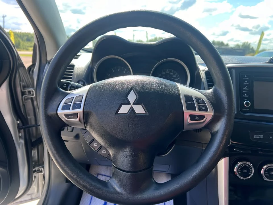 2017 Mitsubishi Lancer 10th Gen - Image 8 of 13