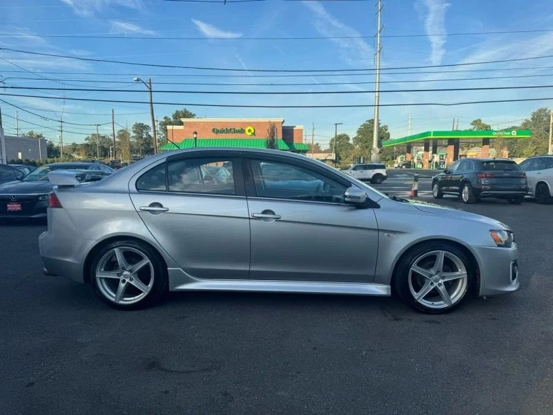 2017 Mitsubishi Lancer 10th Gen - Image 8 of 12