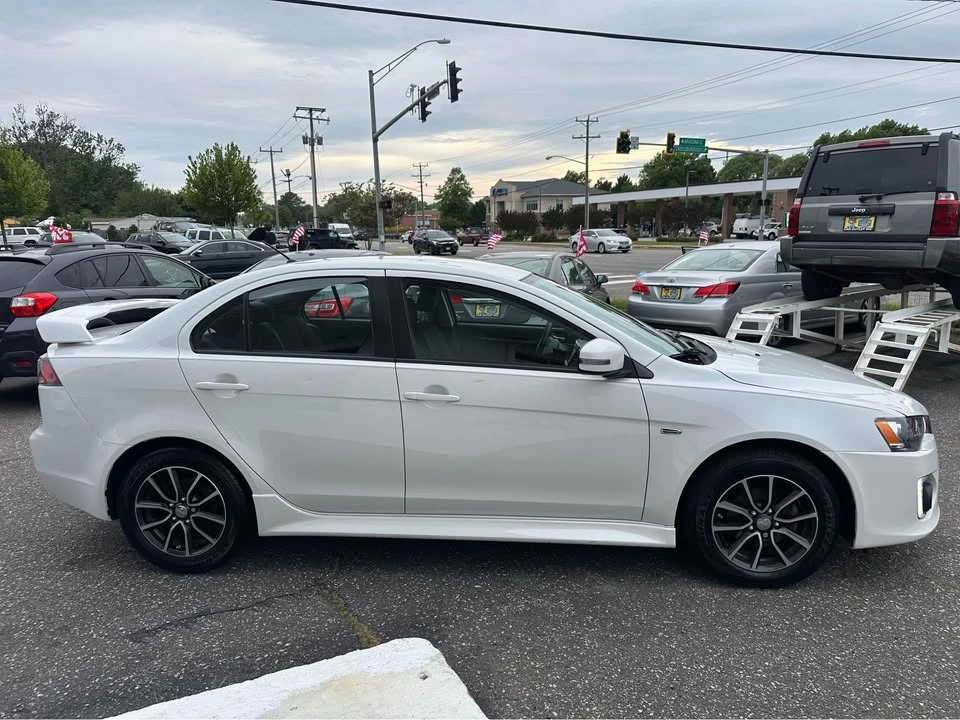 2017 Mitsubishi Lancer - Image 7 of 20