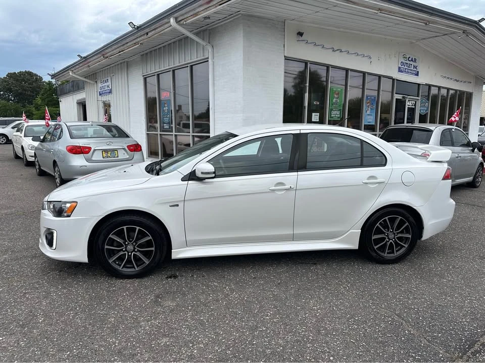 2017 Mitsubishi Lancer - Image 5 of 20
