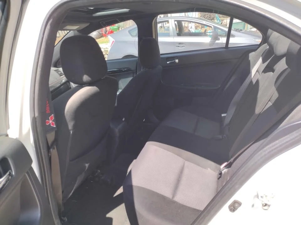 2017 Mitsubishi Lancer 9th Gen - Image 9 of 10