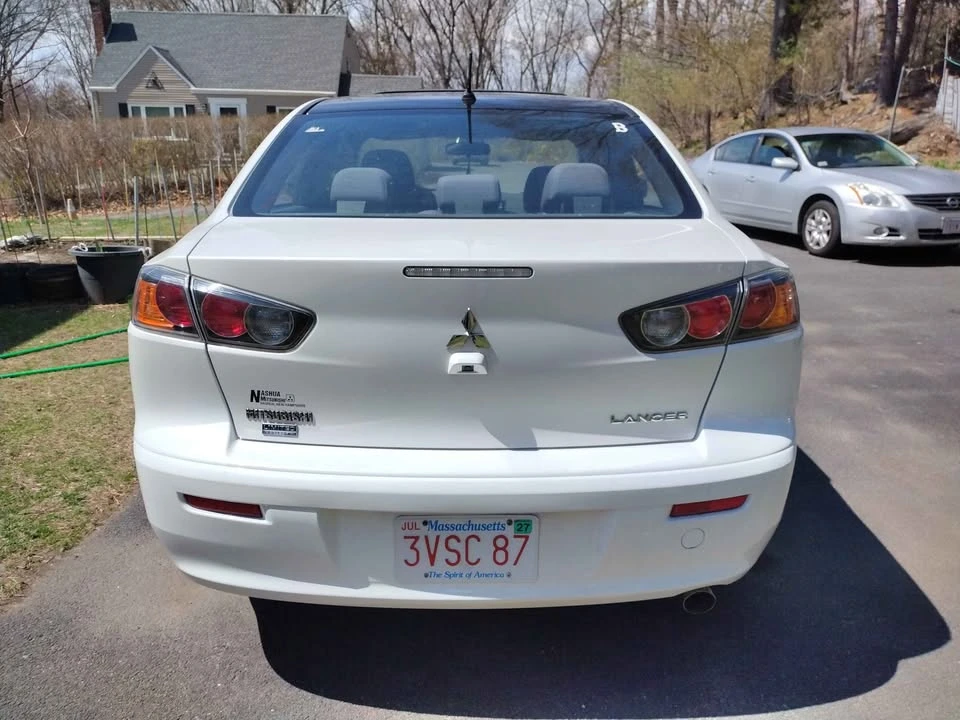 2017 Mitsubishi Lancer 9th Gen - Image 4 of 10