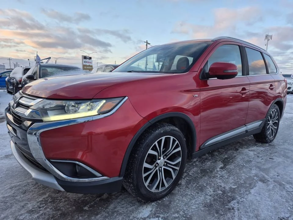 2017 Mitsubishi Outlander - Image 3 of 20