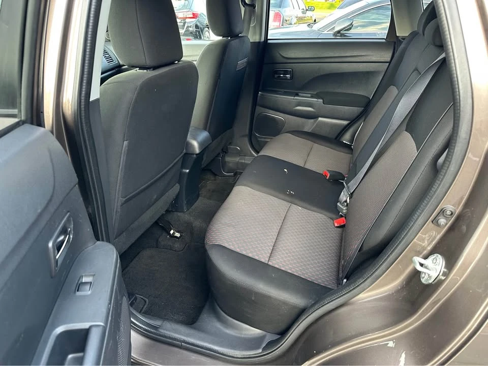 2017 Mitsubishi Outlander - Image 11 of 20