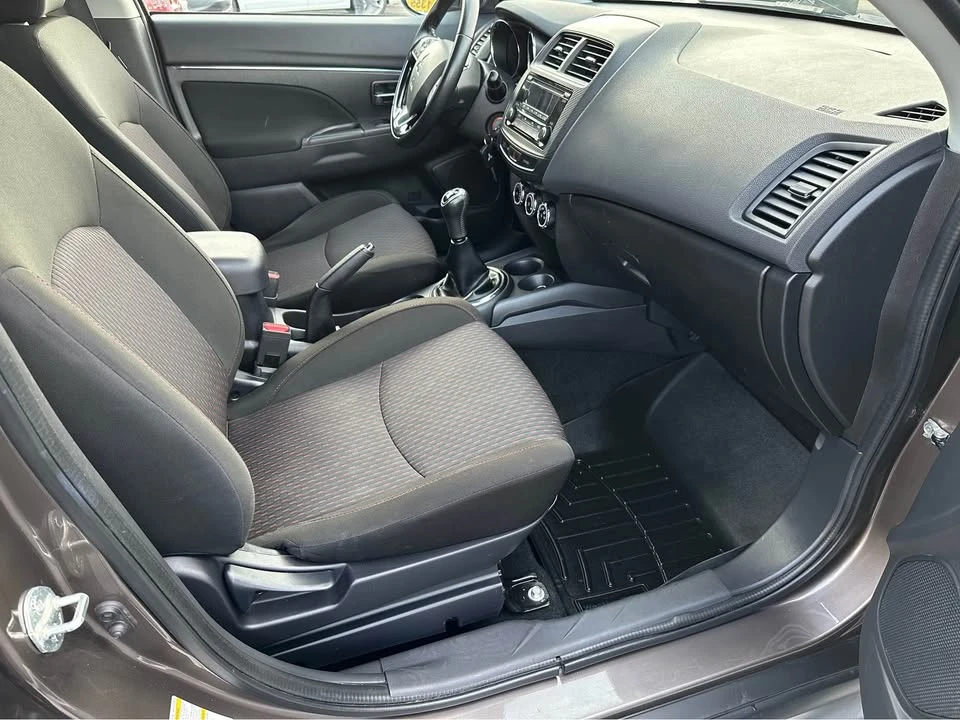2017 Mitsubishi Outlander - Image 10 of 20