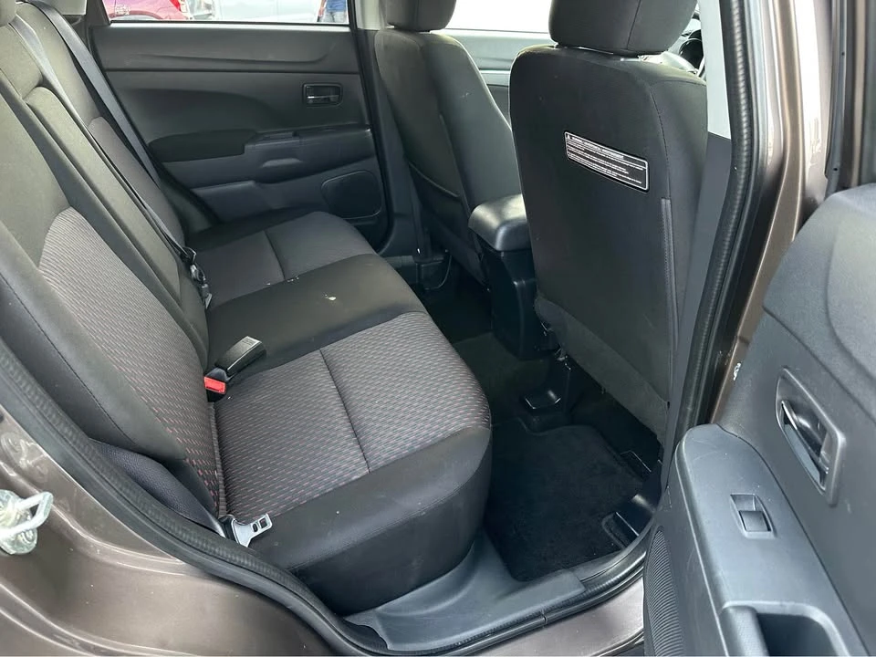 2017 Mitsubishi Outlander - Image 12 of 20