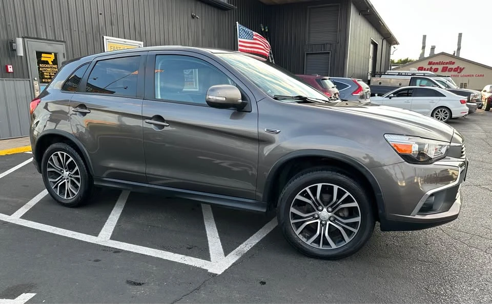 2017 Mitsubishi Outlander - Image 7 of 20