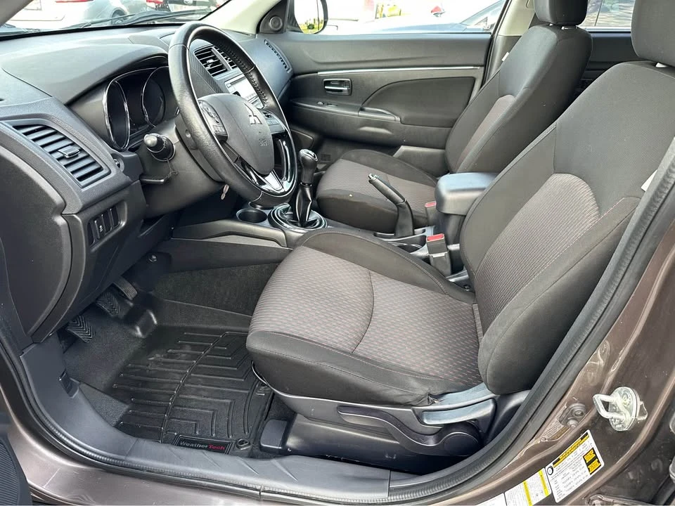 2017 Mitsubishi Outlander - Image 9 of 20