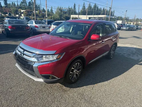 2017 Mitsubishi Outlander SEL Sport Utility 4D