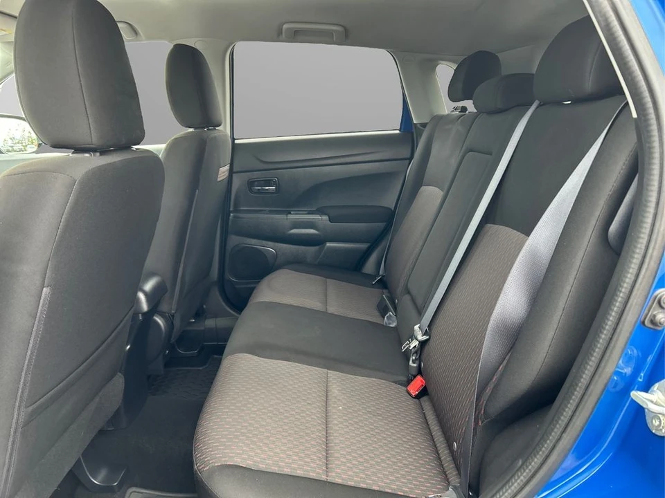 2017 Mitsubishi Outlander Sport - Image 10 of 12