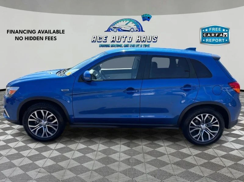 2017 Mitsubishi Outlander - Image 4 of 12