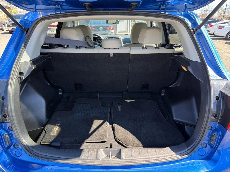 2017 Mitsubishi Outlander - Image 11 of 12