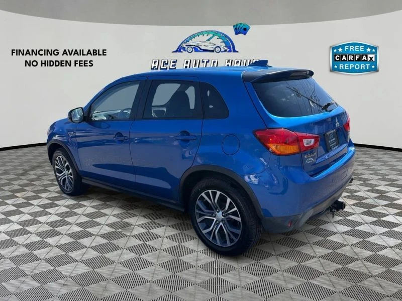 2017 Mitsubishi Outlander - Image 5 of 12