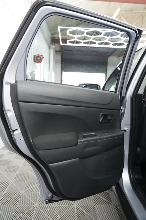 2017 Mitsubishi Outlander Sport - Image 7 of 20