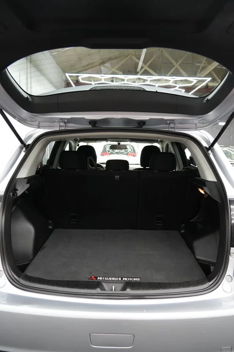 2017 Mitsubishi Outlander Sport - Image 18 of 20