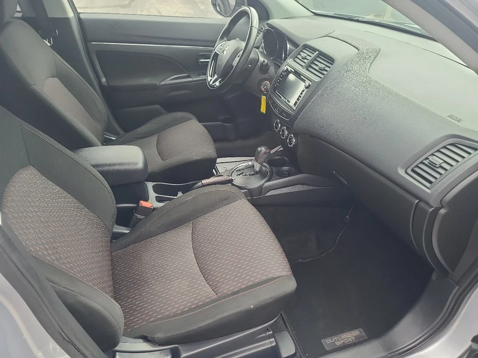 2017 Mitsubishi Outlander Sport - Image 14 of 21