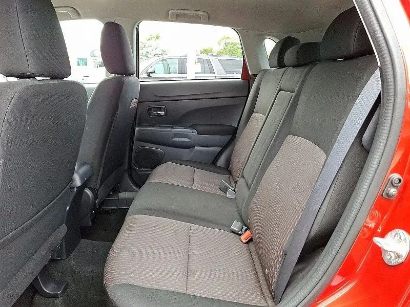 2017 Mitsubishi Outlander Sport - Image 11 of 12