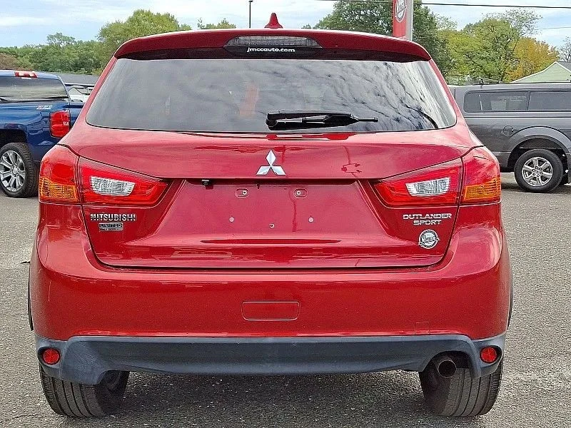 2017 Mitsubishi Outlander - Image 6 of 12
